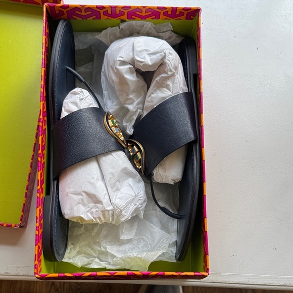 Tory Burch Navy Sandals with Green Logo Accent - Picture 3 of 4